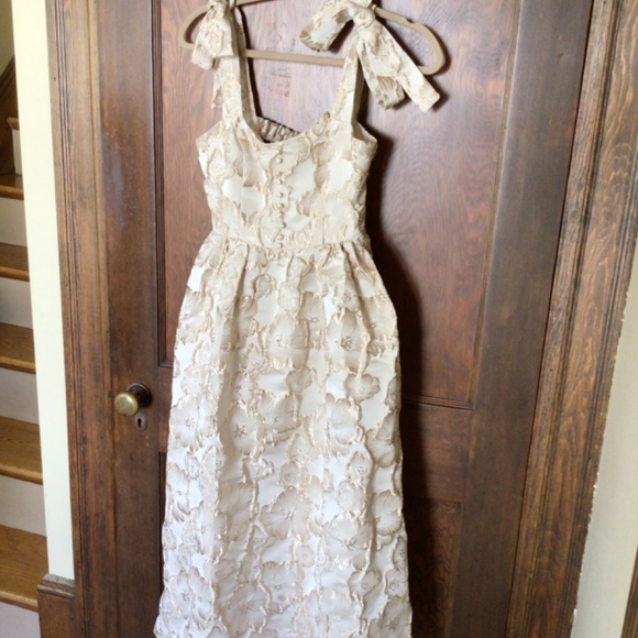 Lulus Unique Beauty Floral Tie Strap Midi Dress in Cream with Pockets sz xs NWT - Picture 8 of 13
